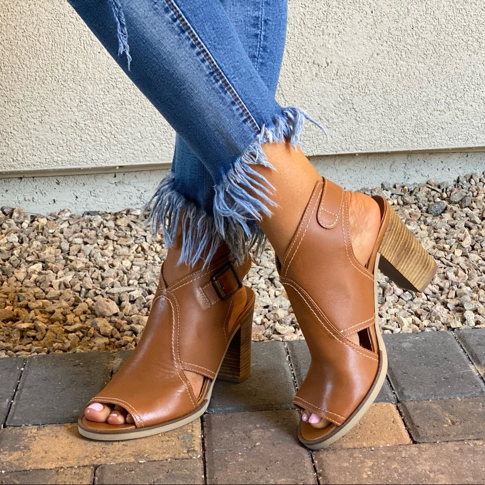 Whiskey Leather Block Heel Slingback Sandal NEW - Picture 3 of 8